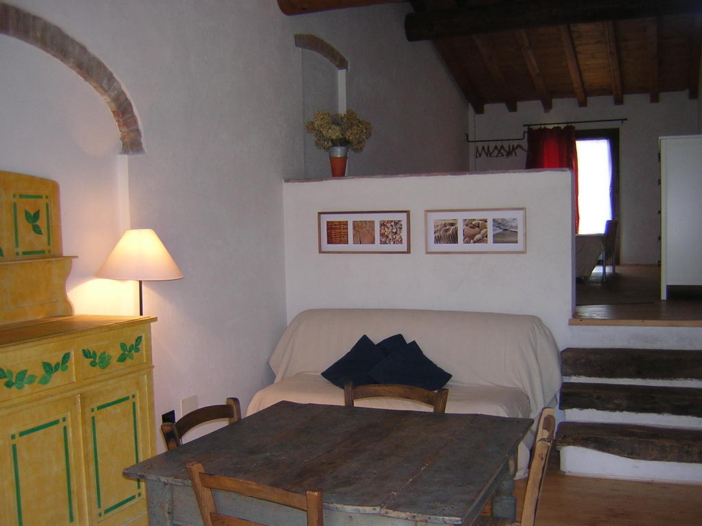 Agriturismo Trebisonda Country Resort Monzambano Room photo