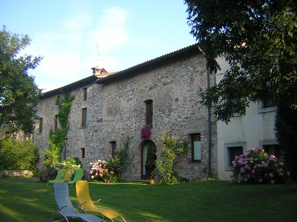 Agriturismo Trebisonda Country Resort Monzambano Exterior photo